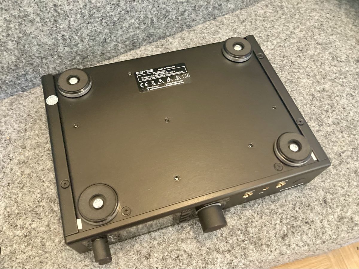 RME Convertitori: RME ADI-2/4 Pro SE High-Performance Wandler – Usato da Glattfelden venduto da Pedals 7