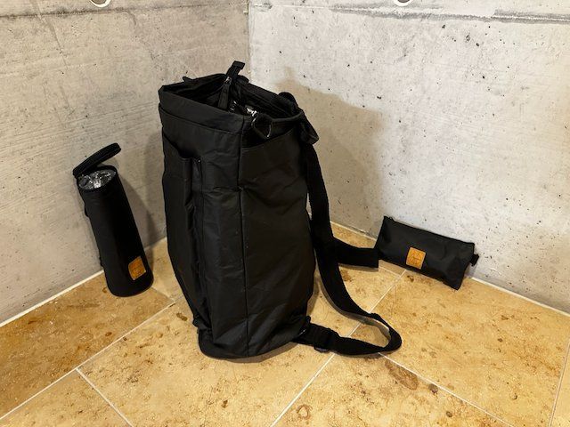 Lässig Rucksäcke: Lässig Wickelrucksack "Rolltop Backpack" schwarz, 3-teiliges – Gebraucht aus Bassersdorf von schustbn 4