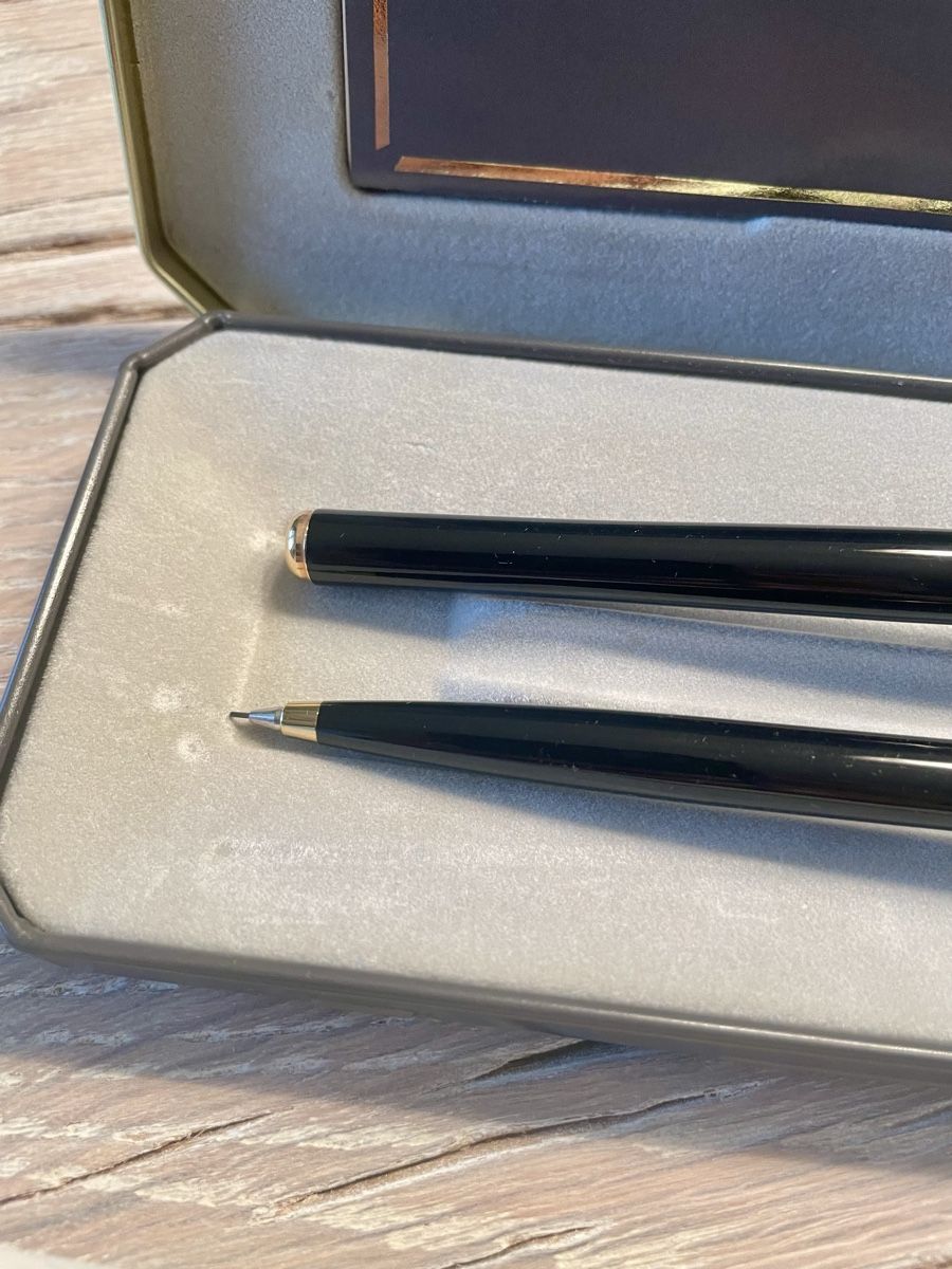 Penna & Evidenziatori: Edles Elysée Set Bleistift & Kugelschreiber, Neu – Nuovo e nell'imballaggio originale da Würenlos venduto da Ohbivan 2