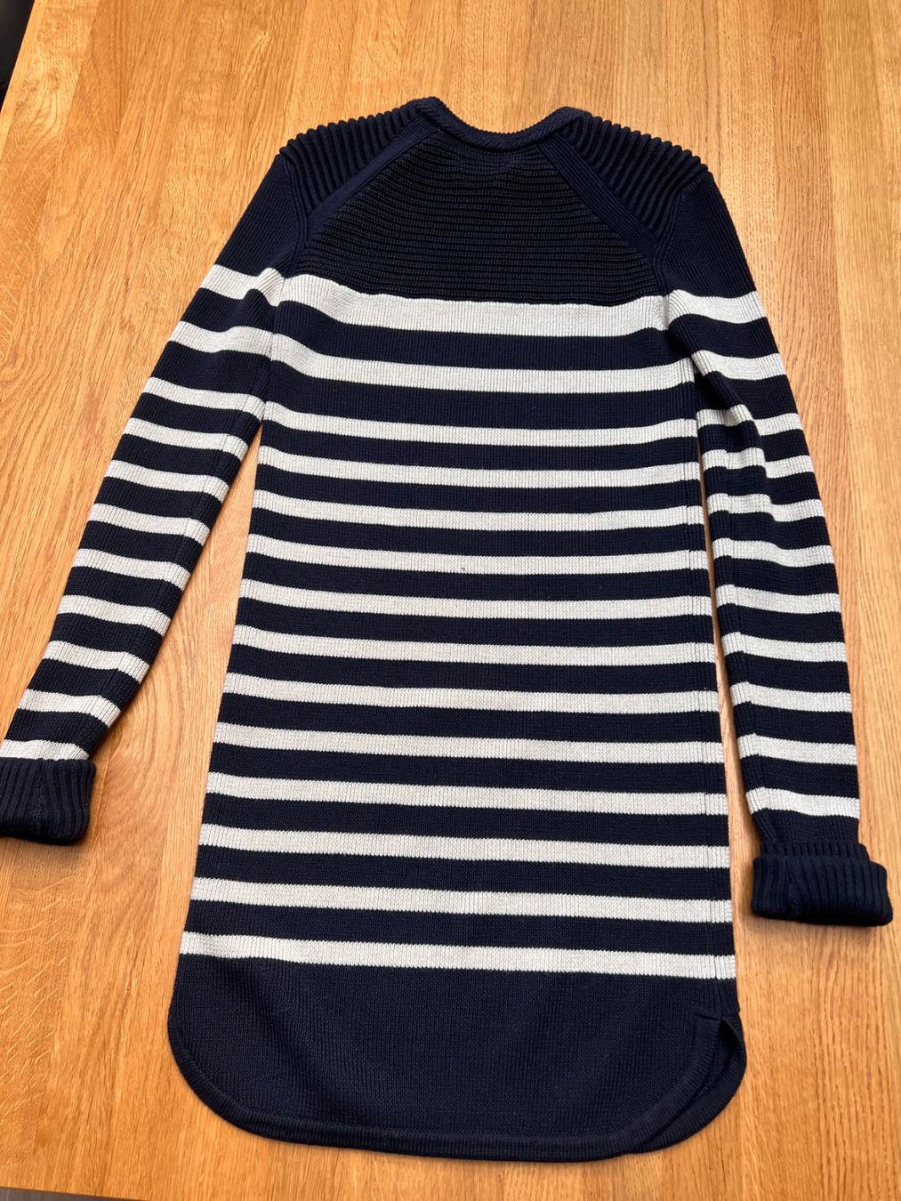 Isabel Marant Kleider: Isabel Marant Strickkleid Gr. 36-38 – Gebraucht aus Zumikon von jensbehlau81 1