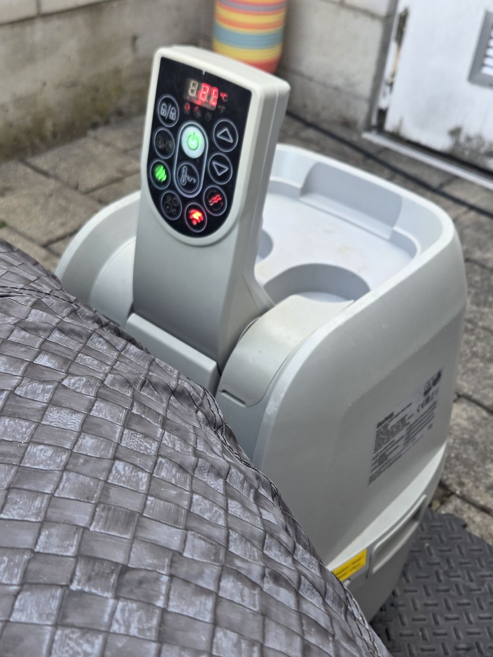 Whirlpool: Whirlpool – Gebraucht aus Wetzikon ZH von Chanchi 1