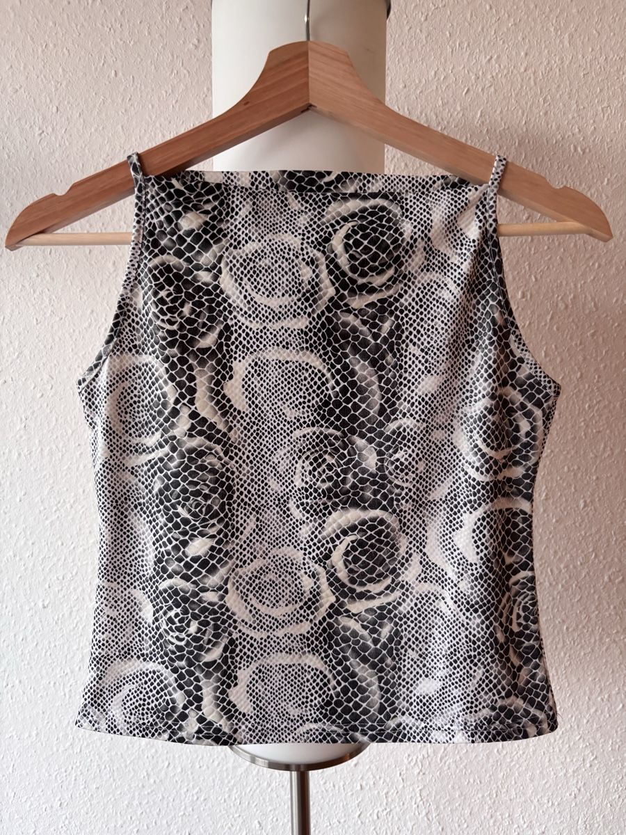 Top: Top imprimé peau de serpent taille 1 – Usato da Onex venduto da ali_8gbq