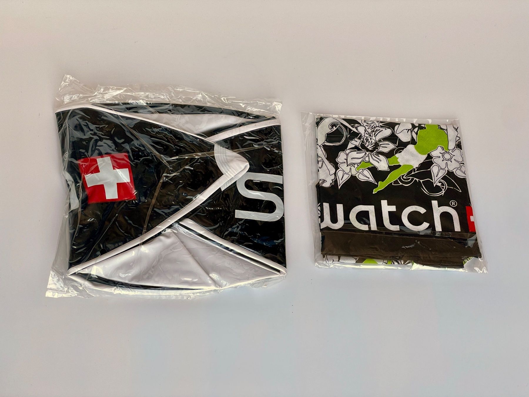 Palloni: Swatch Ball & Bandana – Nuovo e nell'imballaggio originale da Zürich venduto da Num6