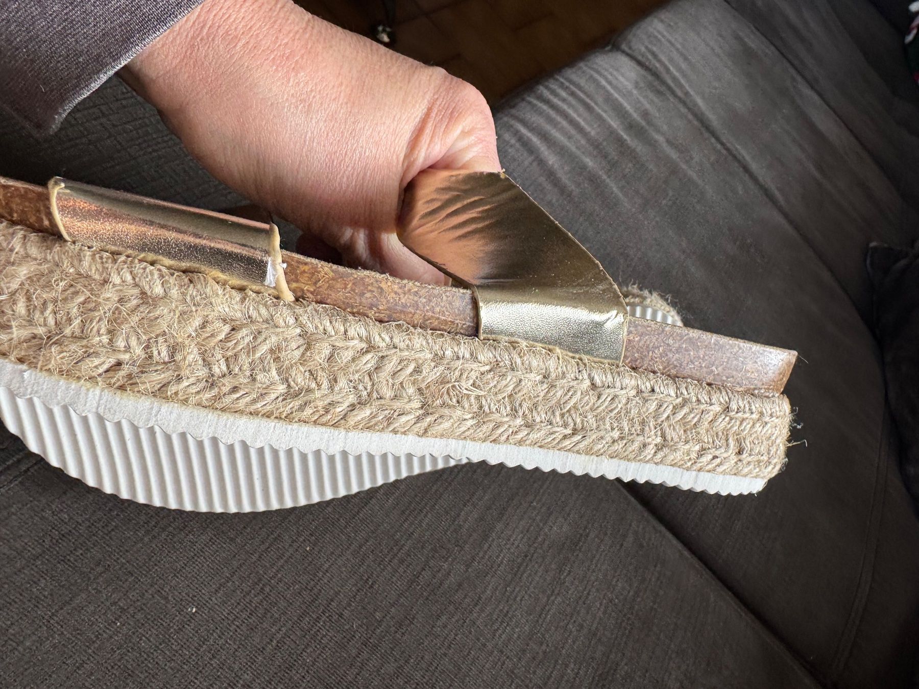 Damenschuhe: Sandales d'été dorée  taille 39 Marina – Neu und originalverpackt aus Veyrier von Kimedovapa_1 2