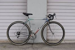 Rennvelo mit kleinem Rahmen