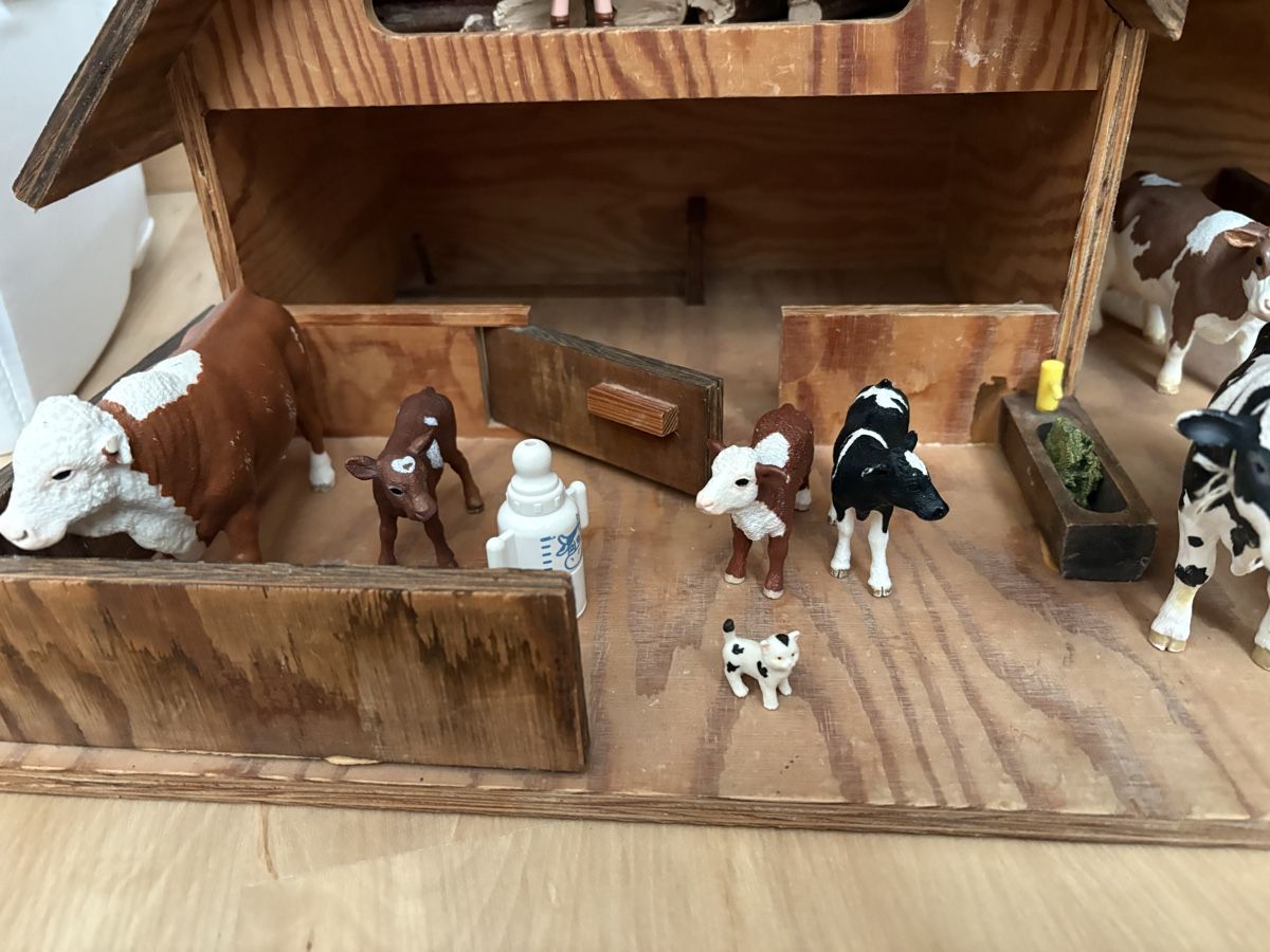 Giocattoli: Holz Bauernhof mit Tiere – Usato da Hendschiken venduto da Hujbe 3