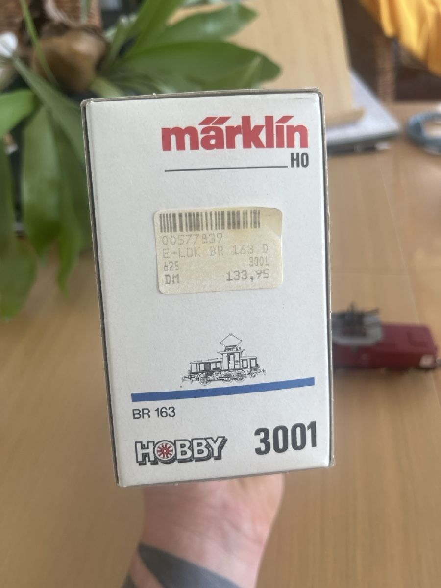 Märklin Modellini di ferrovie: Märklin H0 E-Lok BR 163 Hobby 3001 mit Originalverpackung – Usato da Winterthur venduto da pumba90 1