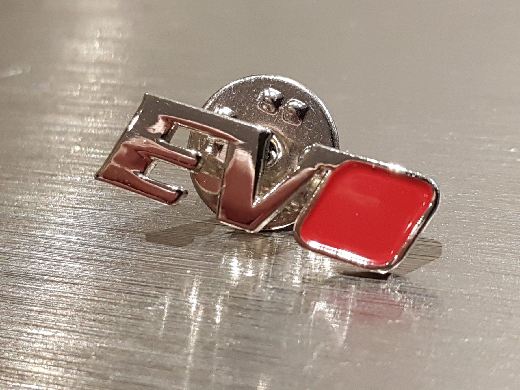 Placchette & Badge: EVO Pin – Usato da Bischofszell venduto da worldoftoday 2