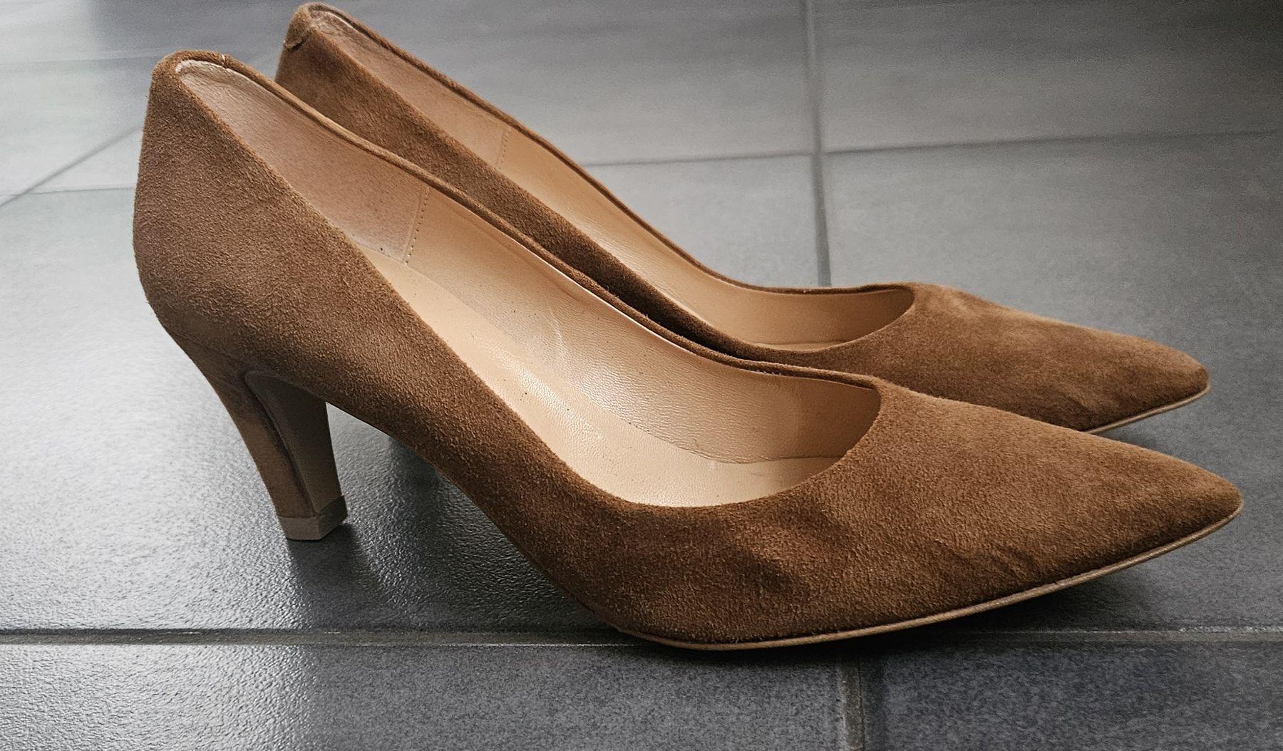Navyboot Damenschuhe: NAVYBOOT Leder Pumps  – Gebraucht aus Dübendorf von mutti66 2