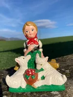 Mädchen mit Schäfchen Figur    A. Klein  Made in Switzerland