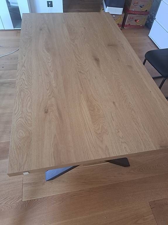 Tische: Table avec chaises  – Gebraucht aus Courrendlin von Tyenno
