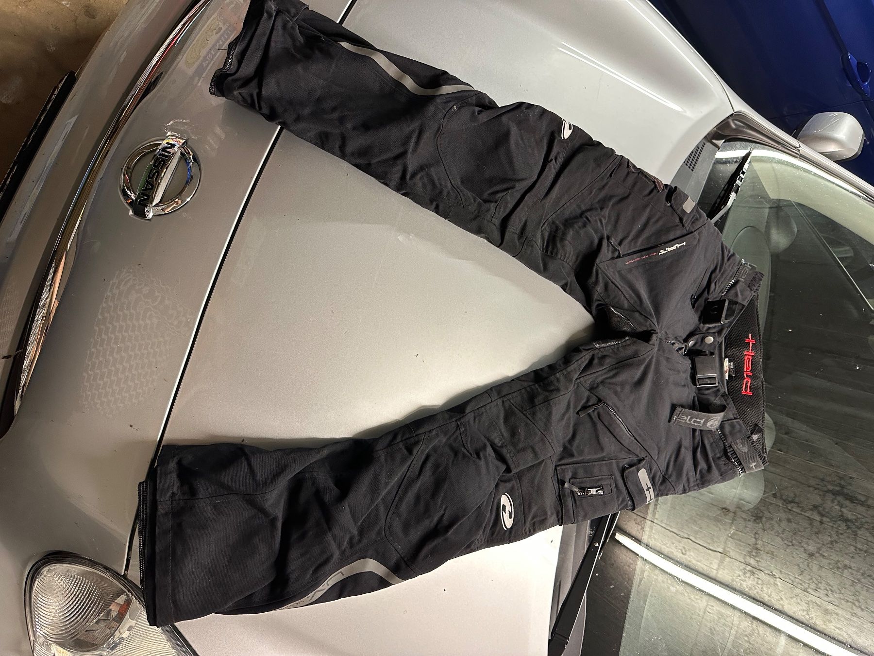 Pantaloni: Wetterfeste Held - Töffhose – Usato da Rutschwil - Bänk venduto da Rahel6 2