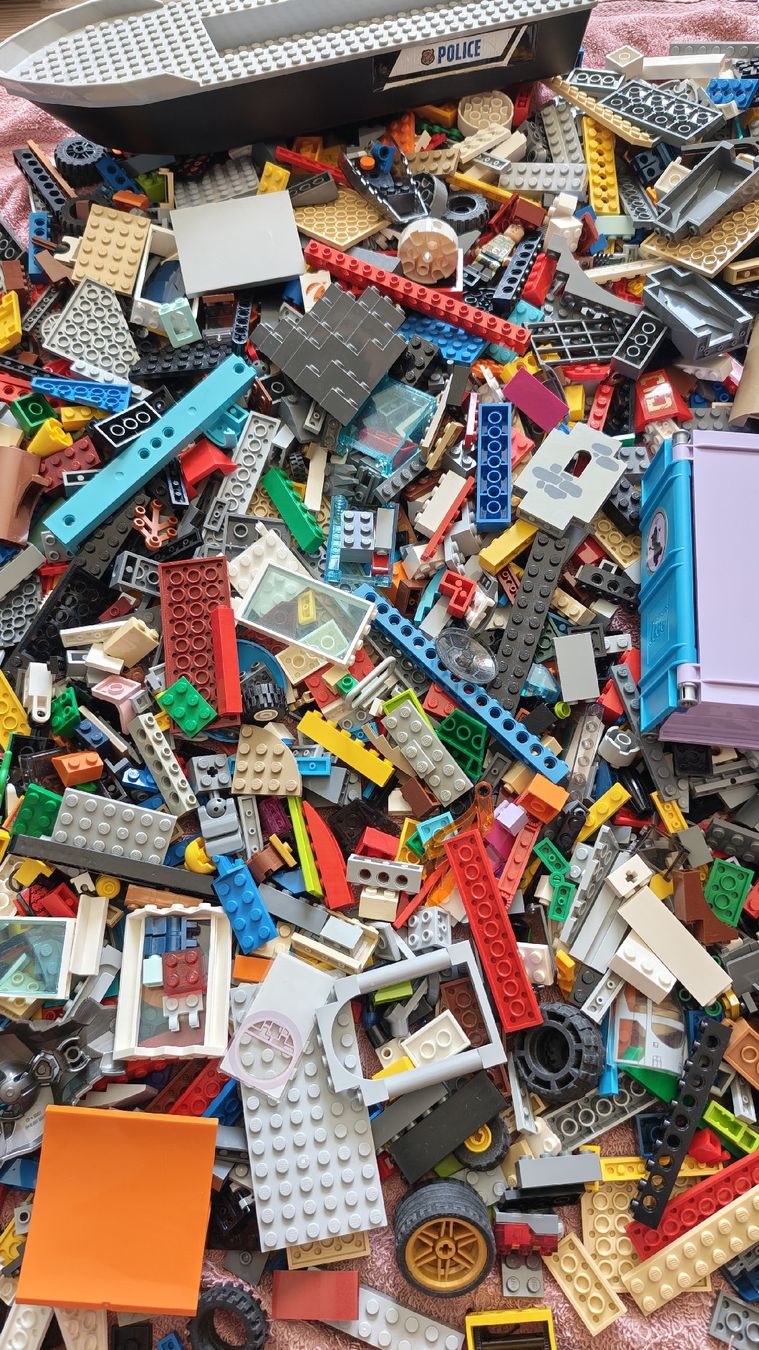 Lego Giocattoli: Lego "Schrott" ca 2,6 Kilo – Usato da Effretikon venduto da Superkarin7