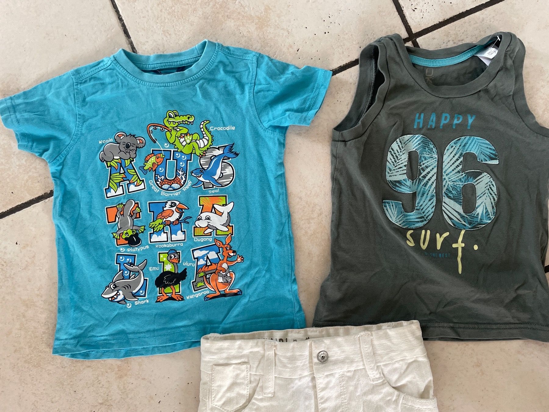 Okaidi Lotti & Set di vestiti: Cooles Okaidi Kleiderpaket Gr.98/104 – Usato da Obergerlafingen venduto da cabo4 1