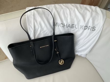 Michael Kors Handtasche in schwarz