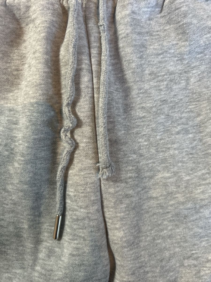 H&M Pantaloni: Graue Jogginghose – Usato da Benken ZH venduto da Schaf108 1