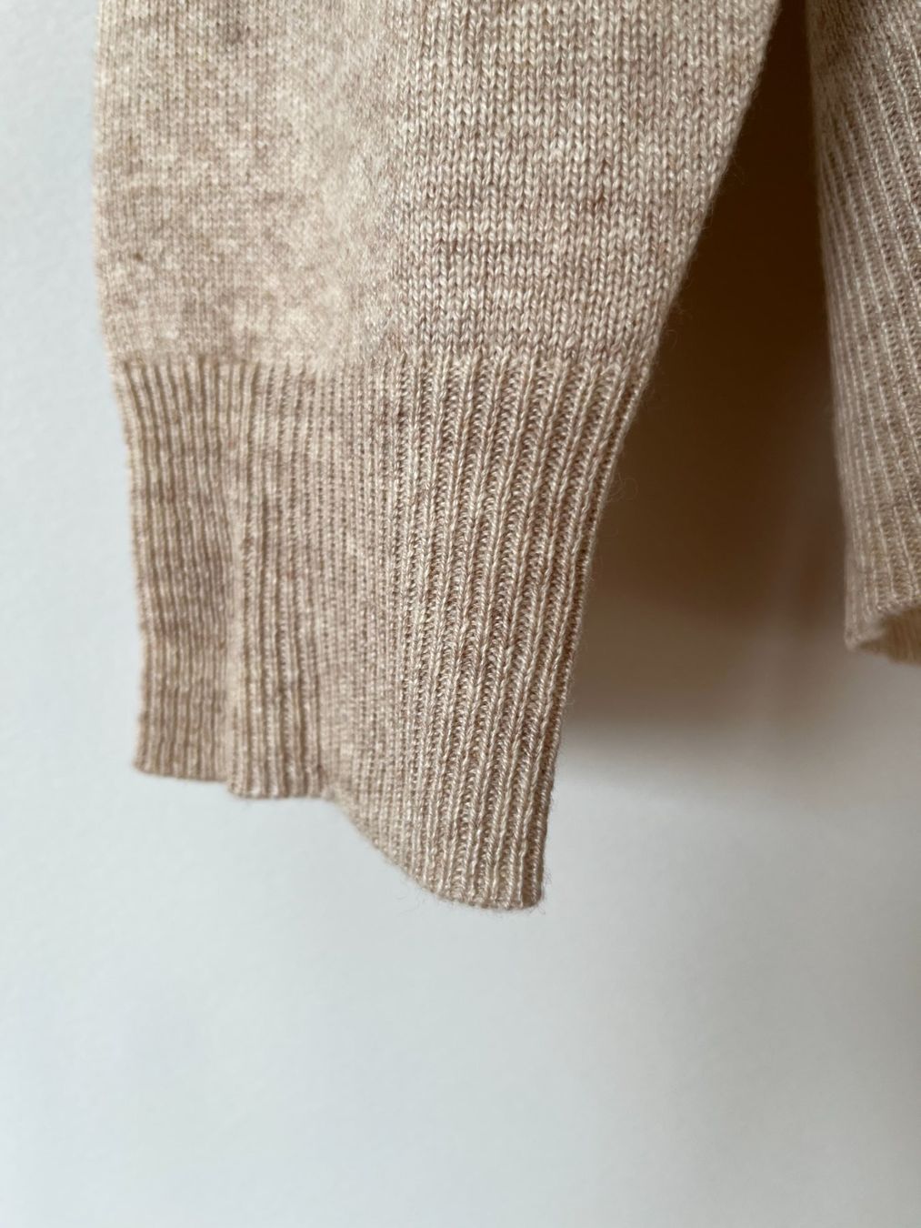 Maglioni & Felpe: Pullover von Adagio 65% Seide, 35% Kaschmir – Nuovo e nell'imballaggio originale da Zürich venduto da Paracel01 4