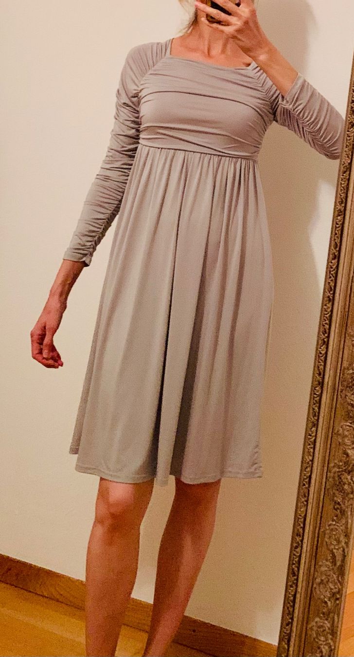 Robes: Sommerliches Kleid, grau, knielang – D'occasion à Maienfeld par mar_59mb 2