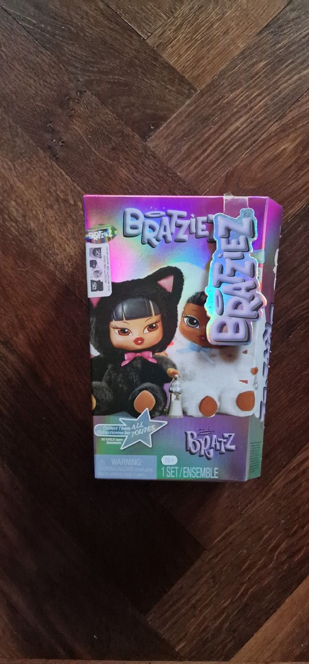 Bambole: Bratz Bratziez Yasmin Labubu – Nuovo e nell'imballaggio originale da Dotzigen venduto da EAHdolls