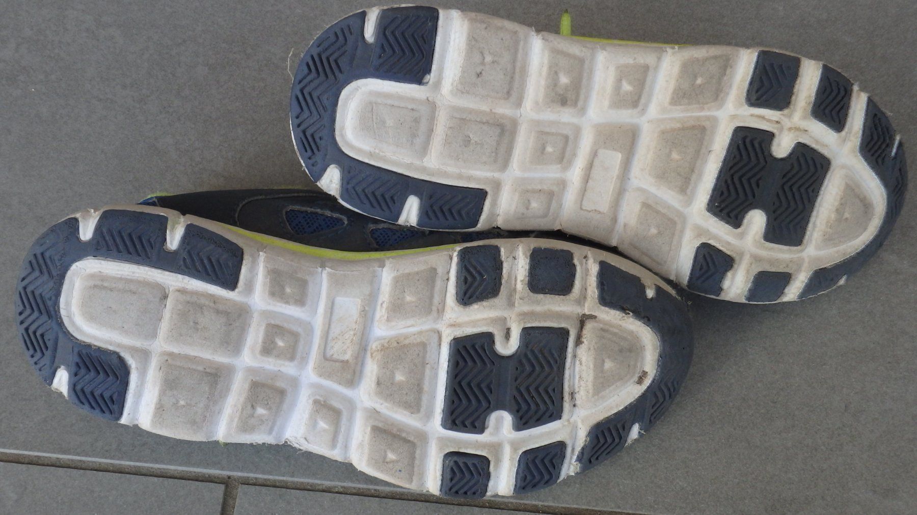 Scarpe per ragazzi: Turnschuhe spiridon Gr 32 – Usato da Riehen venduto da India13 3