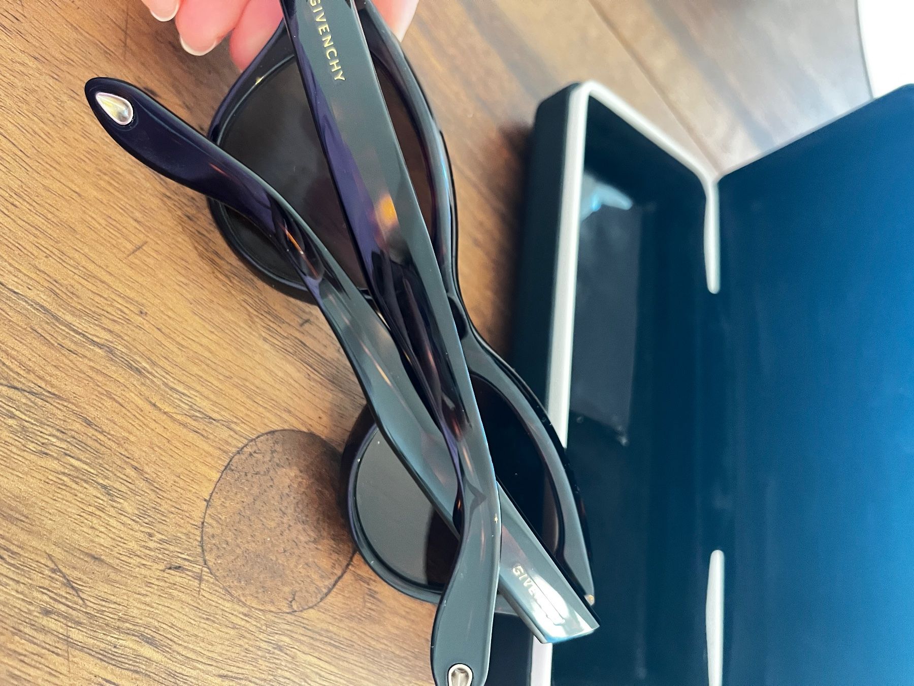 Givenchy Brillen & Gläser: Givenchy GV 7073-S Sonnenbrille – Neu (gemäss Beschreibung) aus Bern von BLI000 2