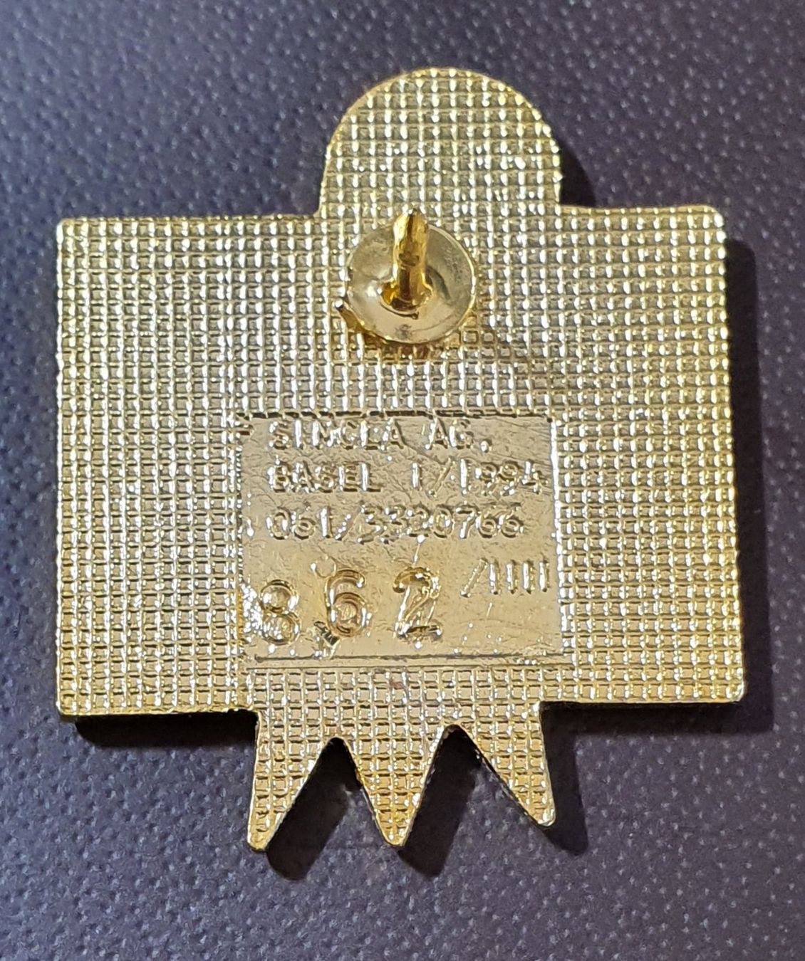 Placchette & Badge: R657 - Pin Basel Baslerstab DV 1994 – Usato da Reinach BL venduto da Boston-Verkauf 1