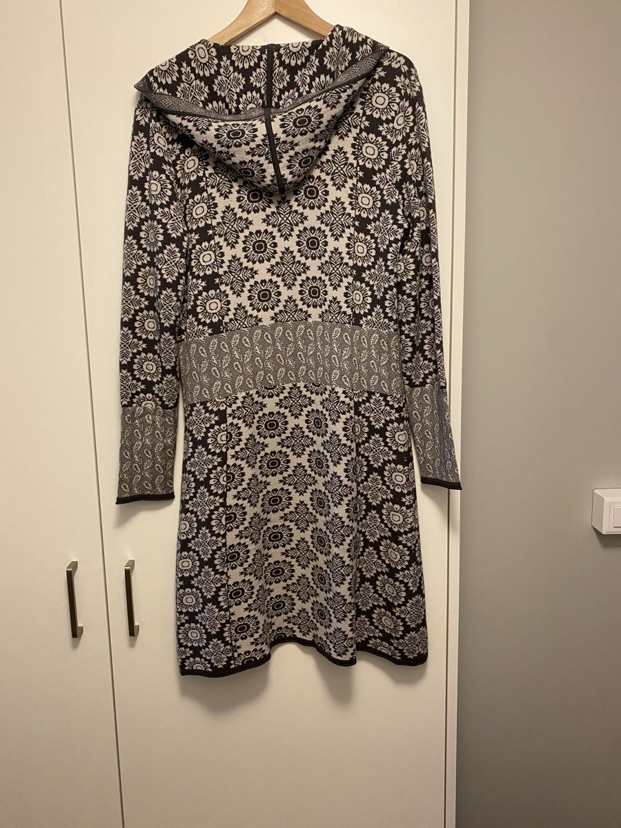 Sorgenfri Cappotti: Strickmantel von Sorgenfri – Usato da Bern venduto da Emaxxx 2
