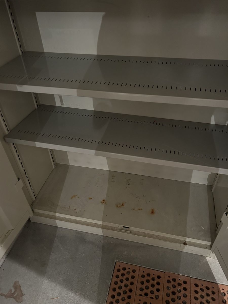Armoires: Metallschrank Lista – D'occasion à Niederlenz par Boston04 2