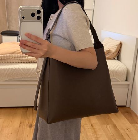 Hochwertige Schultertasche, perfekt für die Arbeit/Schule!