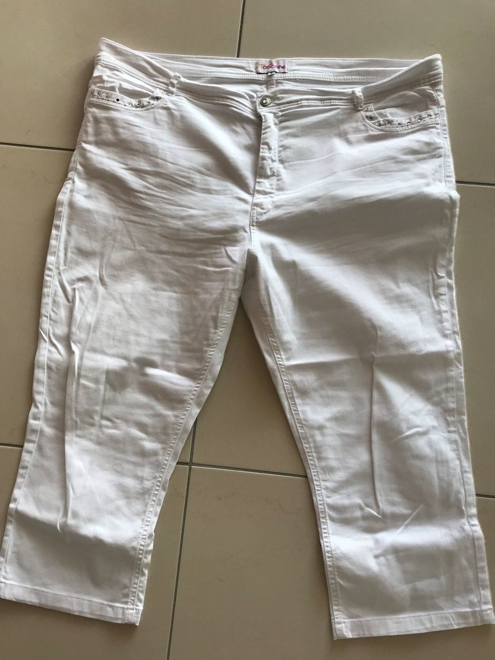 Pantaloni: Pantacourt  /  7/8 Hose  TOSCANE  -  T50 – Nuovo (secondo la descrizione) da Arzier-Le Muids venduto da WinT078