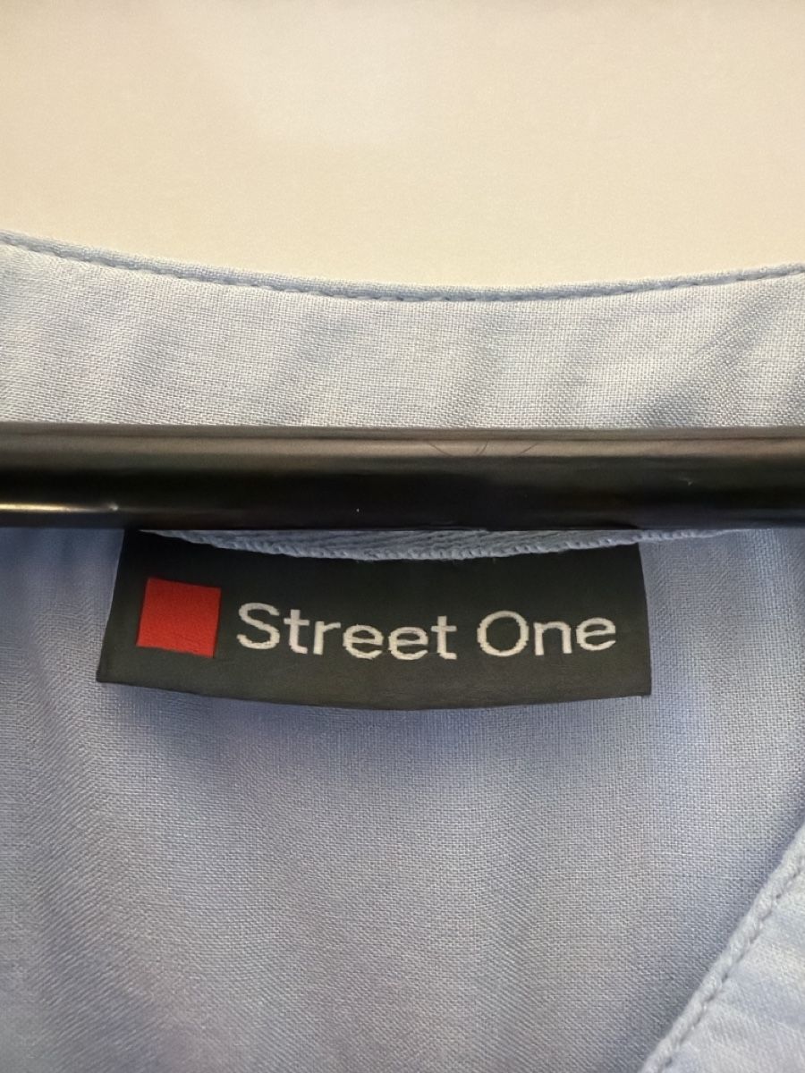 Blusen: Neuwertige Street One Bluse – Neu (gemäss Beschreibung) aus Rotkreuz von HKitty92 1