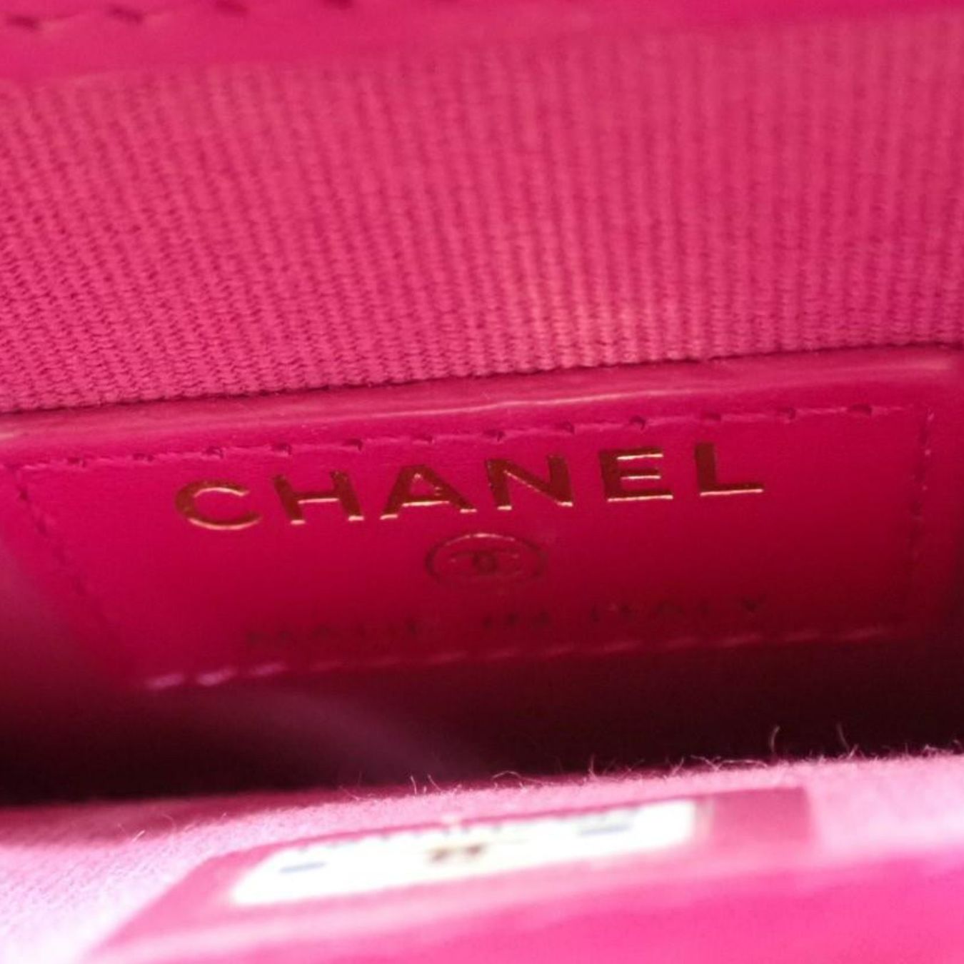 Chanel Borse da donna: Chanel Phone Holder Chain Bag – Usato da Zürich venduto da Liloubags 6