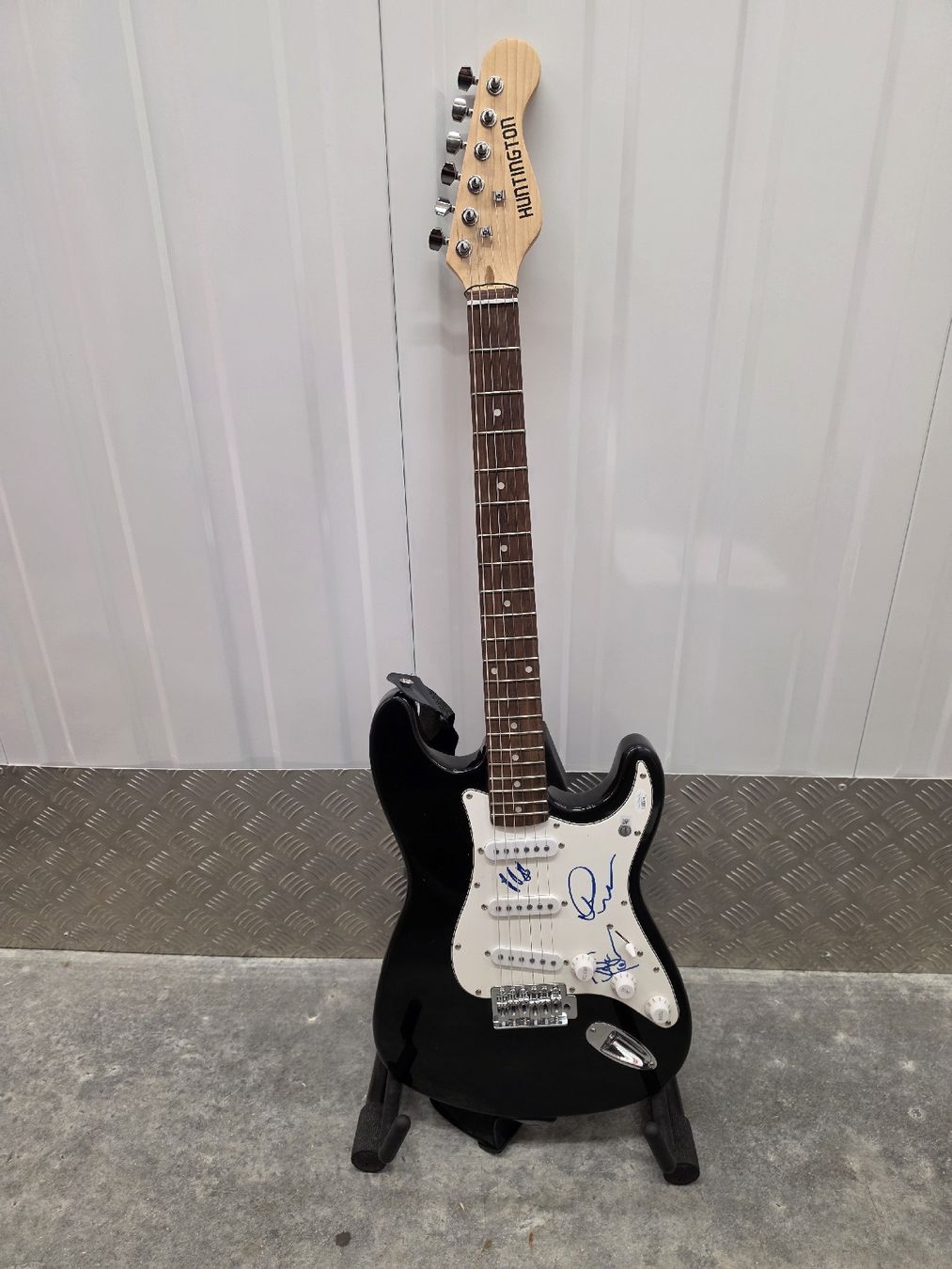 Instruments de musique: Guitare électrique Huntington Dédicace – D'occasion à Val-d'Illiez par AntiqueG