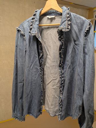 Coole Jeansbluse von Ciminy Paris, Grösse L, neuwertig!