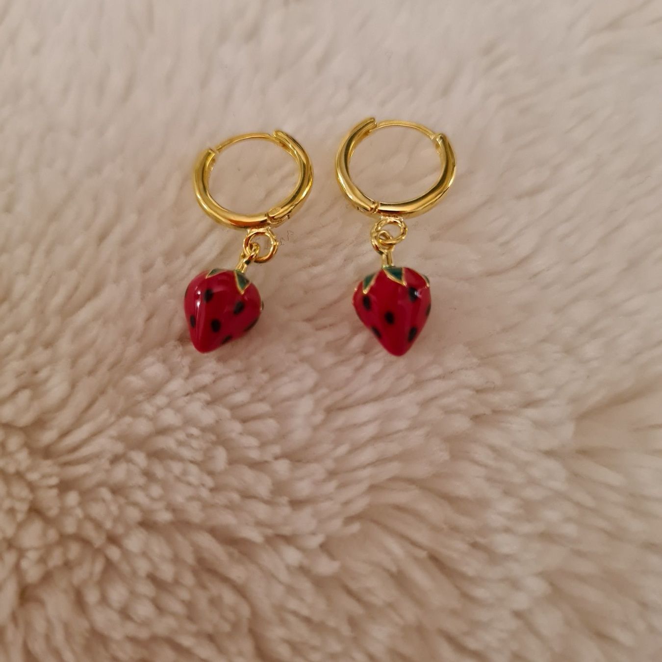 Ohrringe & -stecker: Ohrringe Erdbeeren – Neu und originalverpackt aus Würenlos von Abracadabra26 2
