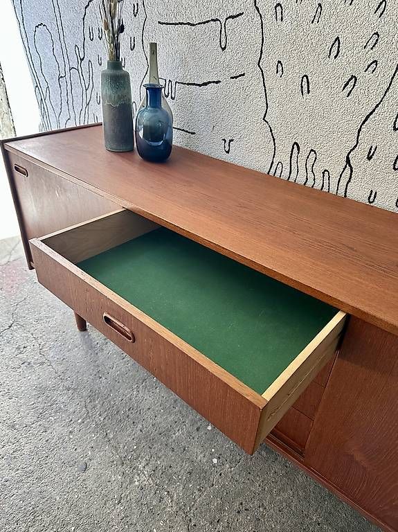 Credenze: Sideboard danois 1960 – Usato da Carouge GE venduto da polymagoo 1