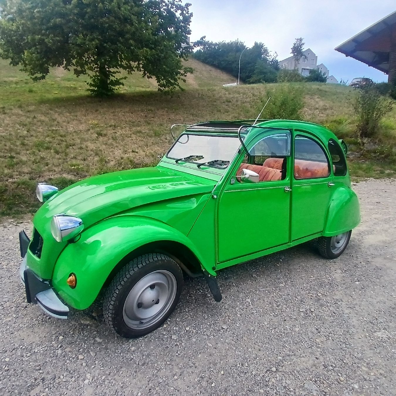Citroën Automobili: Citroen 2CV Ente Grün – Usato da Degersheim venduto da ReiflerAutokosmetik 1