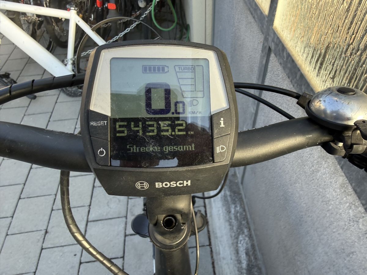 Hercules Velos: Hercules Roberta E-Bike mit Bosch Active Line Motor  – Gebraucht aus Oberentfelden von speed_71 7