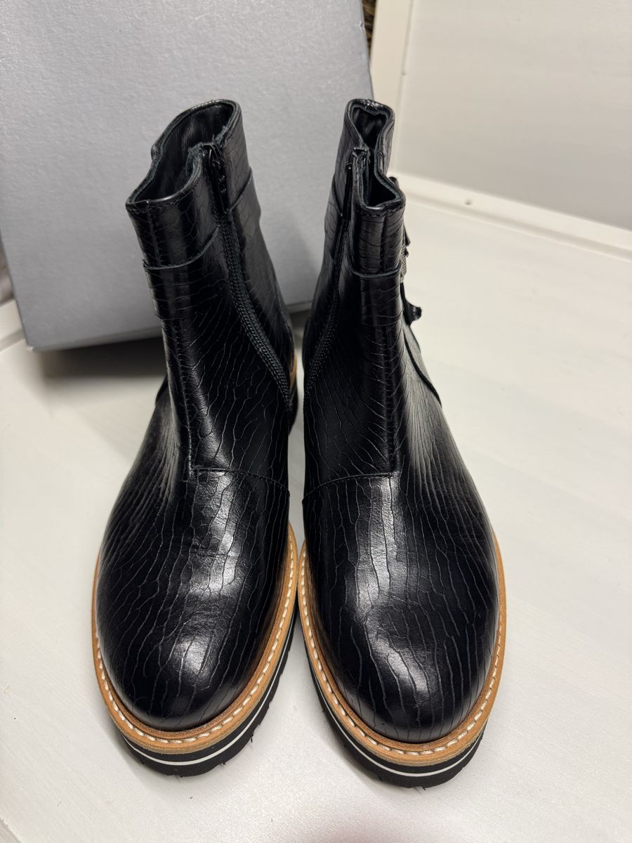 Lloyd Scarpe da donna: Lloyd Bottines, cuir noir, taille 36.5, neuves – Nuovo e nell'imballaggio originale da Brügg BE venduto da Goob 1