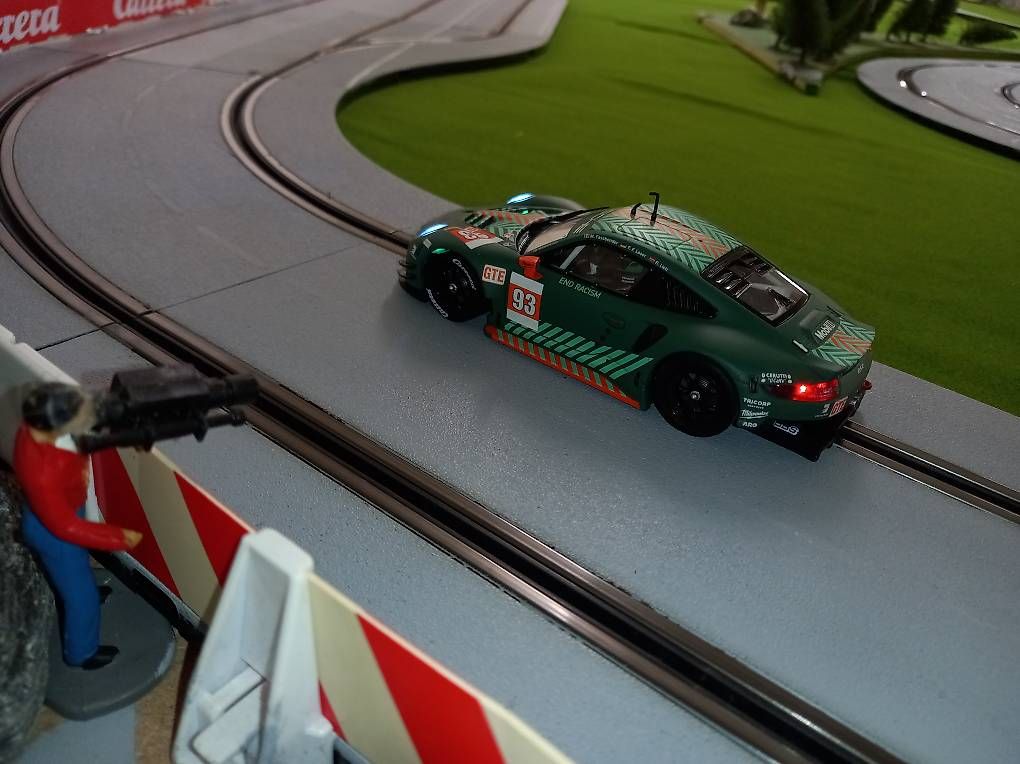 Carrera Rennbahnen: Carrera Digital 132 Porsche 911 RSR – Gebraucht aus Langenthal von noa_9wcy 2