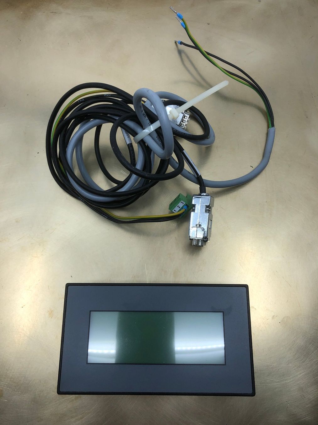 Omron Componenti elettronici: Omron Automation NT3S-ST126B-E Interactive Display – Usato da Laufenburg venduto da Sirluger