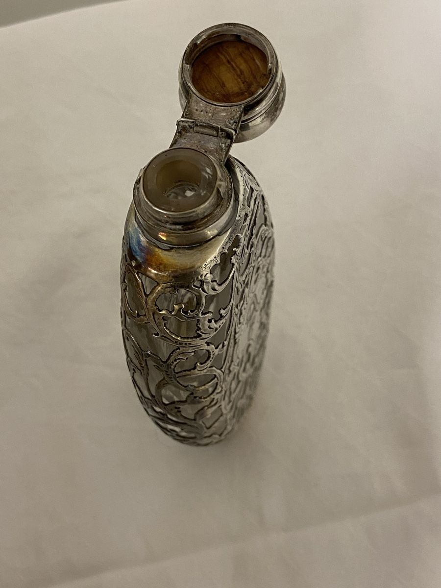 Flaconi: Antike Sterlingsilber Flacon – Usato da Dietikon venduto da brocki-eyra 2