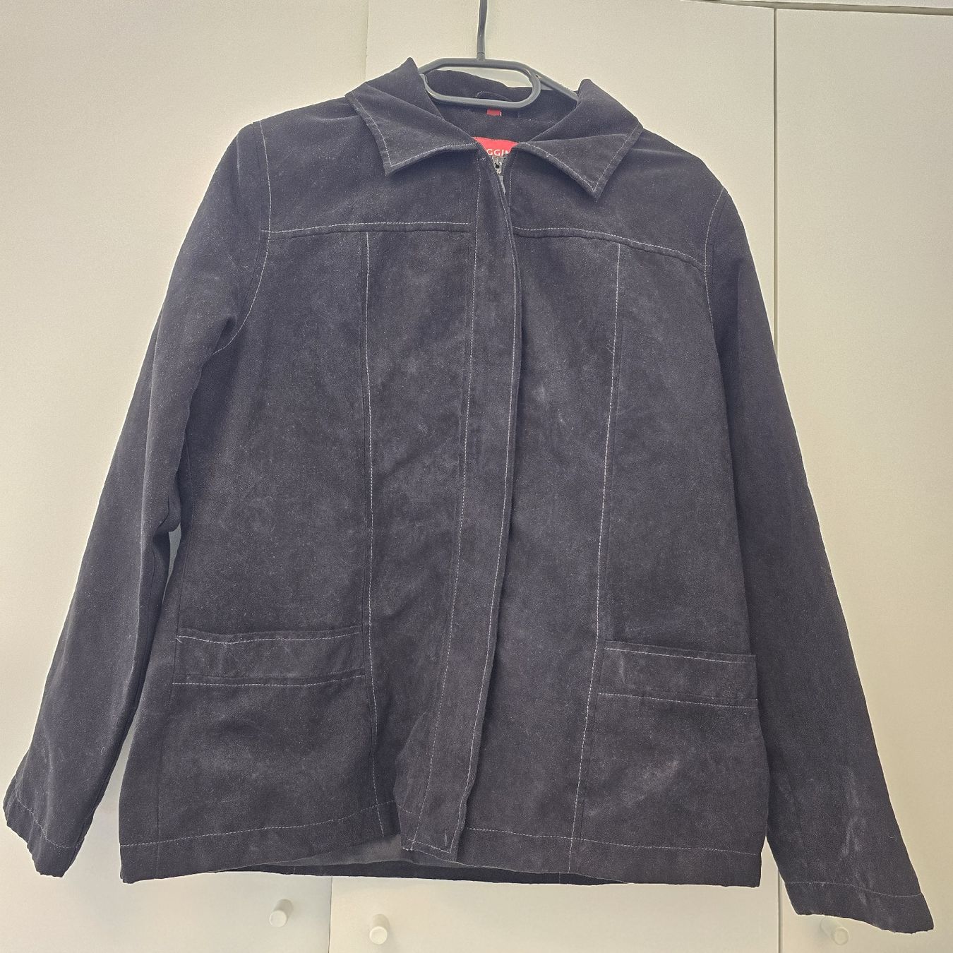 Giacche: Black Biaggini Jacket Size 40 – Usato da Basel venduto da DaniJohni