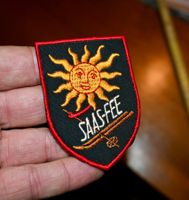 VINTAGE Badge SAAS-FEE nos ST. GALLER STICKEREI