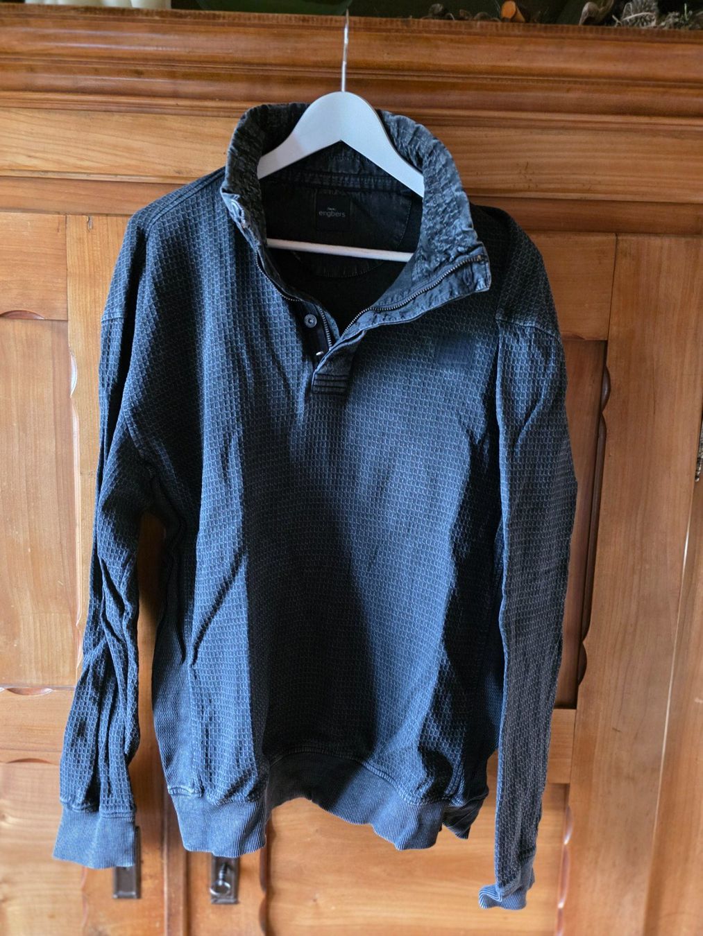 Maglioni & Felpe: Engbers Pullover - Hoodie - grau- washed Look - Grösse L – Usato da Walterswil BE venduto da Lonitti 1