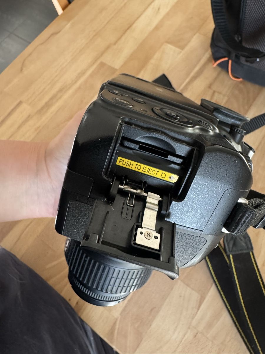 Nikon Fotocamera: Nikon D5100 – Usato da Studen BE venduto da Nimesay14 3