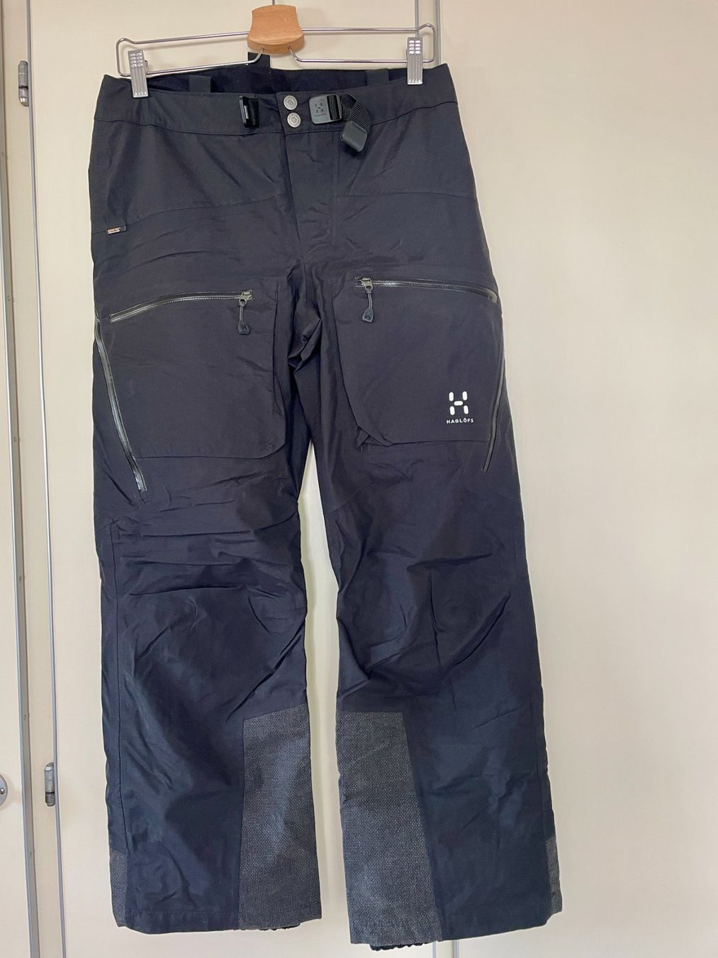 Haglöfs Pantaloni: Haglöfs Skihose Woman – Usato da Gais venduto da ann_5jlh