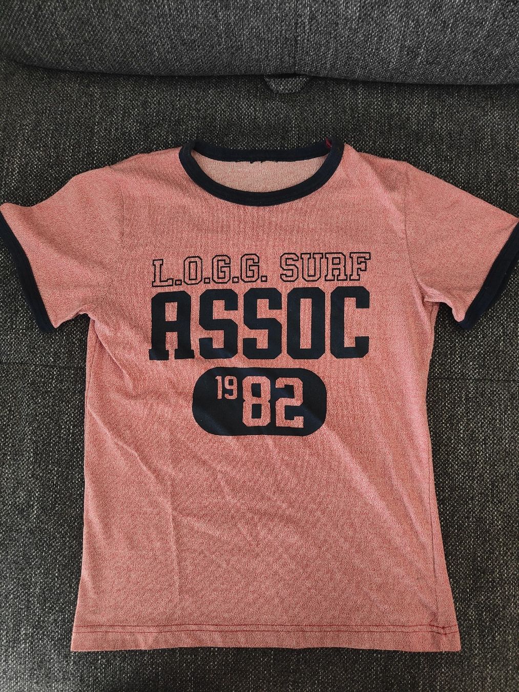 T-shirt: T-Shirt – Nuovo (secondo la descrizione) da Muttenz venduto da Mtn.
