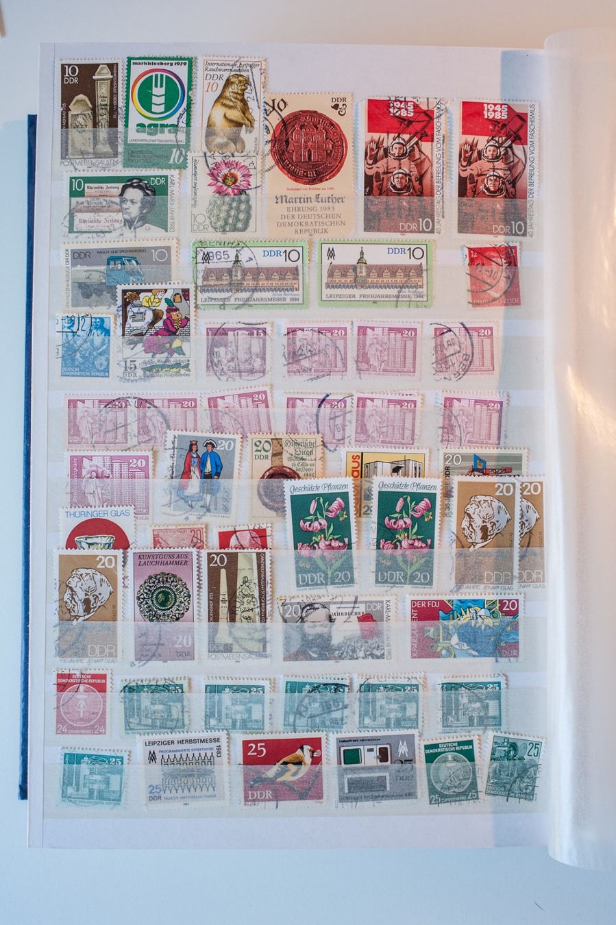 Album: Briefmarken: Album mit 48 Seiten – Usato da Schwerzenbach venduto da floridan 7