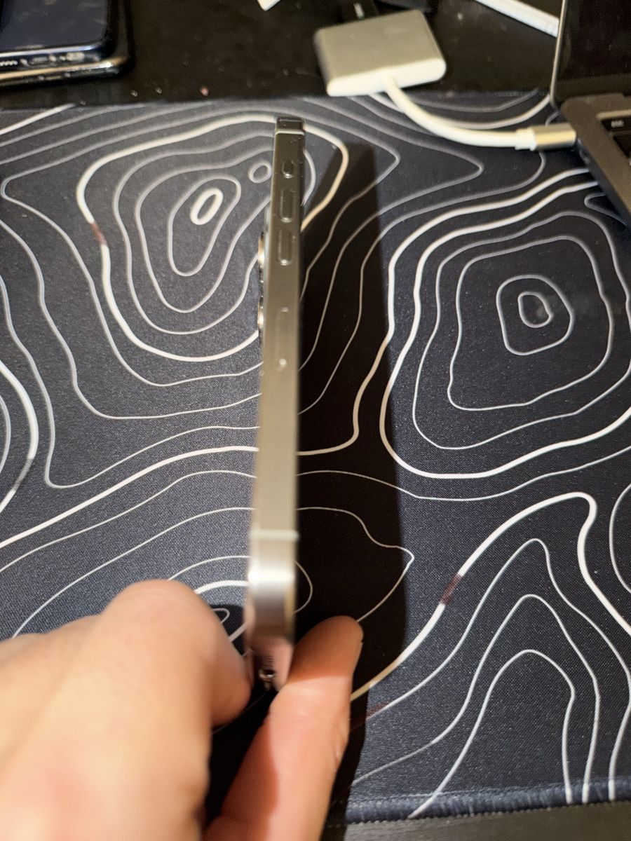 Apple Portables: Iphone 15 pro – D'occasion à Küssnacht am Rigi par Sam_j7cp 1